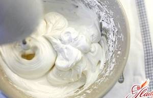 Простой рецепт крема для торта в домашних условиях