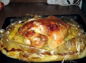 Рецепт курицы в духовке с картошкой в рукаве