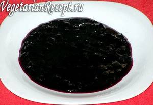 Рецепт протертой черной смородины с сахаром
