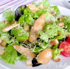 Рецепт салат греческий с курицей и сухариками