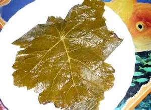 Долма из свежих виноградных листьев рецепт с фото