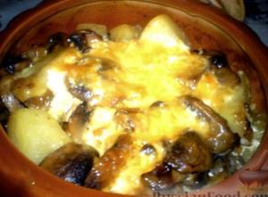 Картошка с грибами в духовке в горшочках рецепт с фото