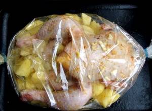 Картошка с курицей в пакете для запекания в духовке рецепт с фото