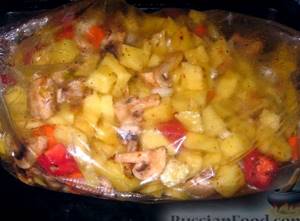 Картошка в духовке в рукаве рецепт с фото с овощами