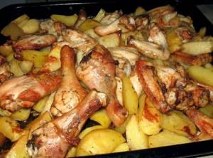 Картошка запечённая с курицей в духовке рецепт с фото