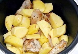 Курицы с картошкой в мультиварке рецепт