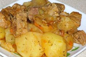 Рецепт картошка тушеная с мясом в мультиварке