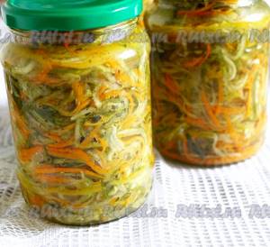 Рецепт огурцов по-корейски на зиму с морковью