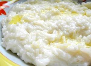 Рецепт рисовой каши на молоке с фото