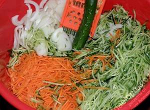 Салат на зиму огурцы по-корейски с морковью рецепт с фото
