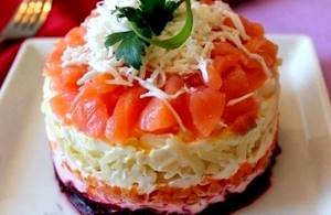 Салат с соленой красной рыбой рецепт с фото