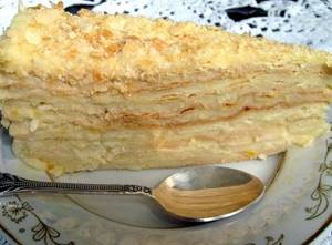 Торт наполеон из слоеного теста пошаговый рецепт с фото со сгущенкой