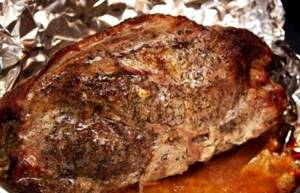 Запеченное мясо в духовке рецепт с фото